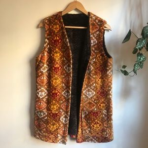 Long reversible vest